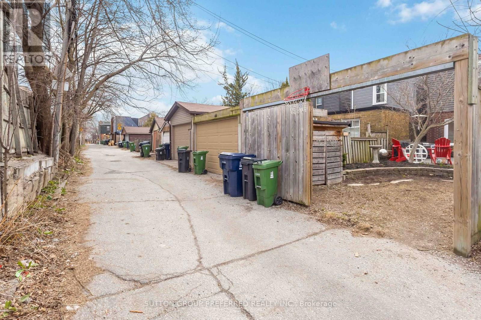 42 CHATHAM AVENUE Image 36