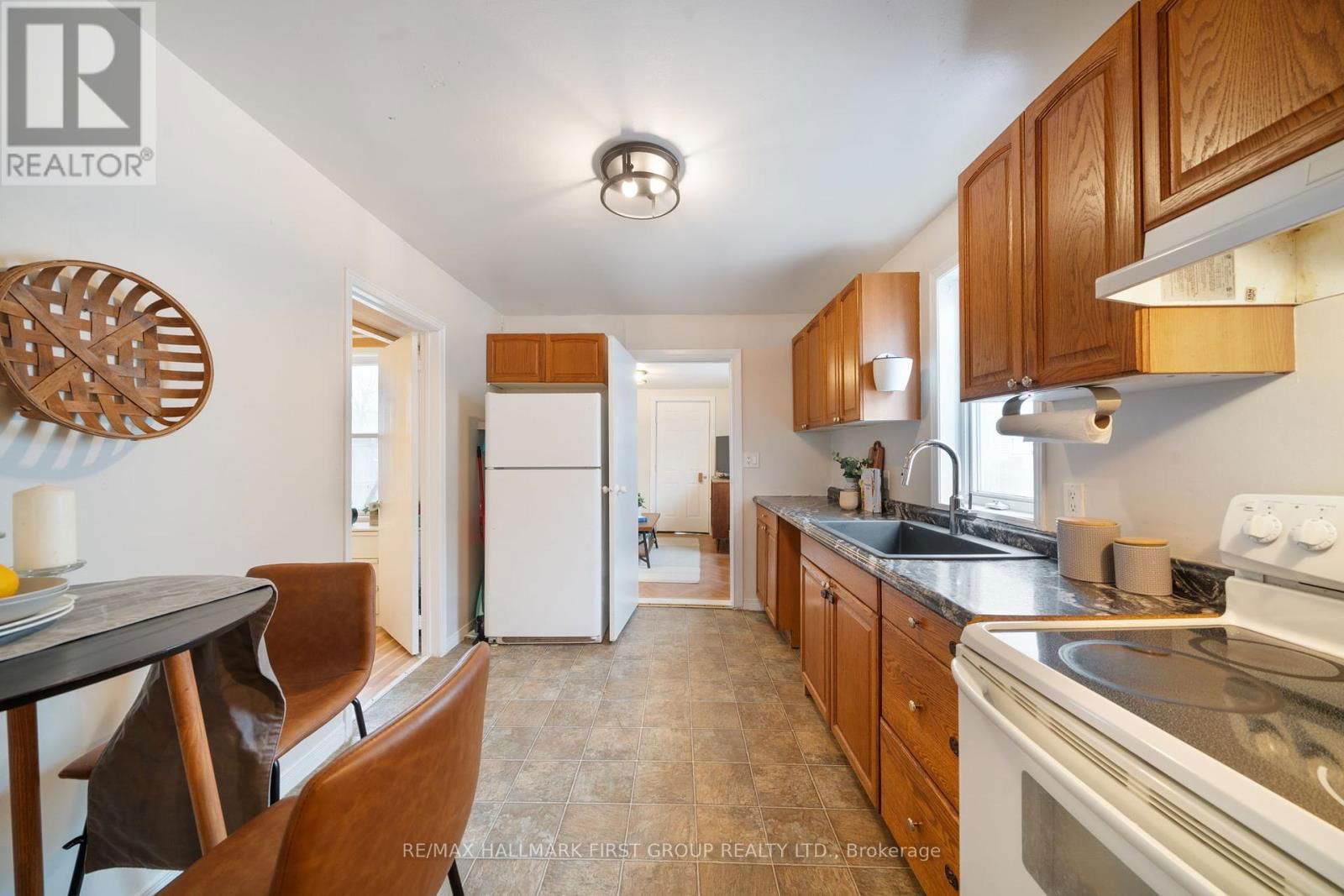 283 PARK ROAD SOUTH Image 12