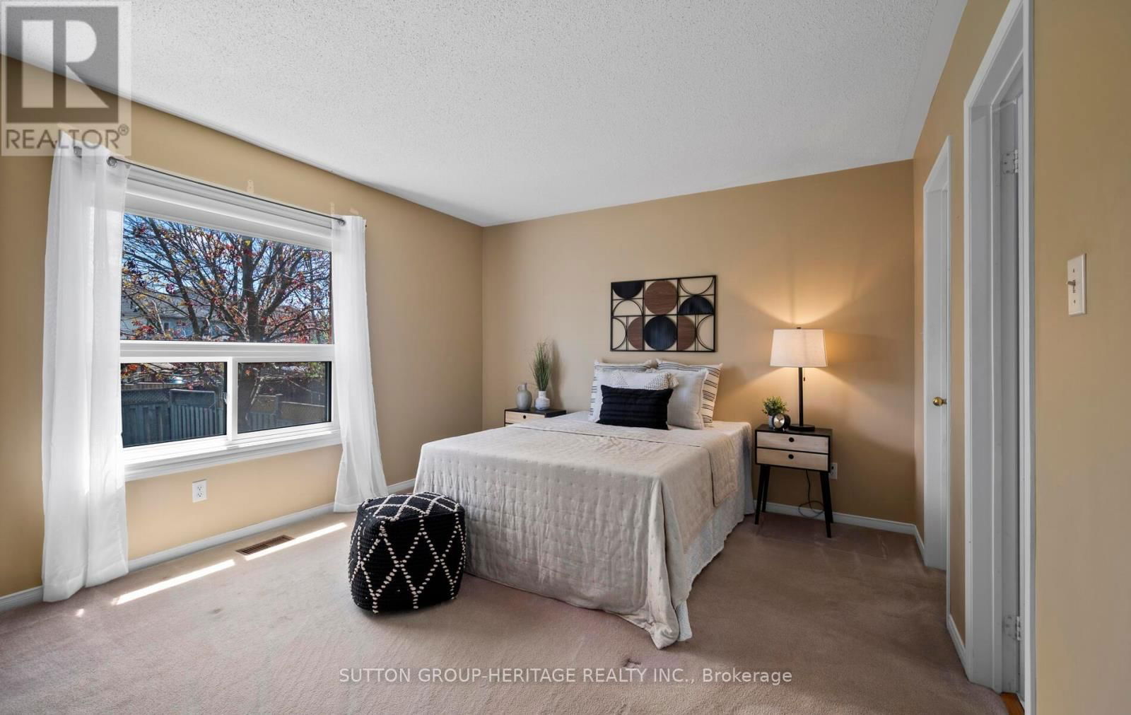 33 SOUTHWELL AVENUE Image 16