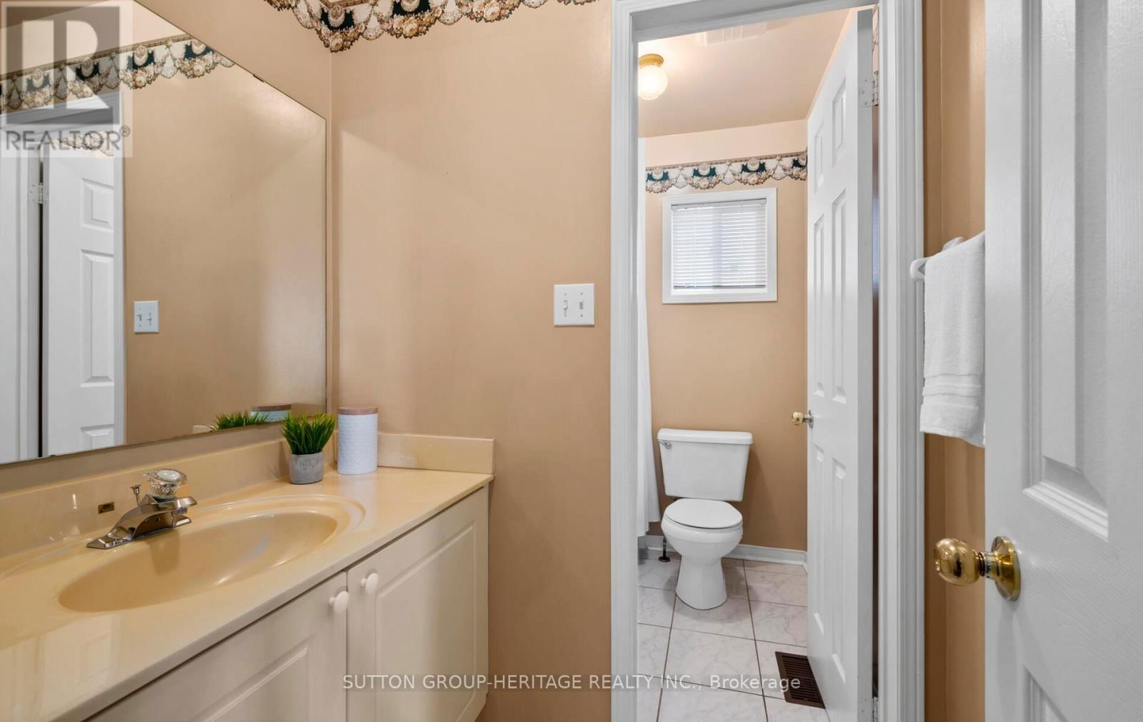 33 SOUTHWELL AVENUE Image 21