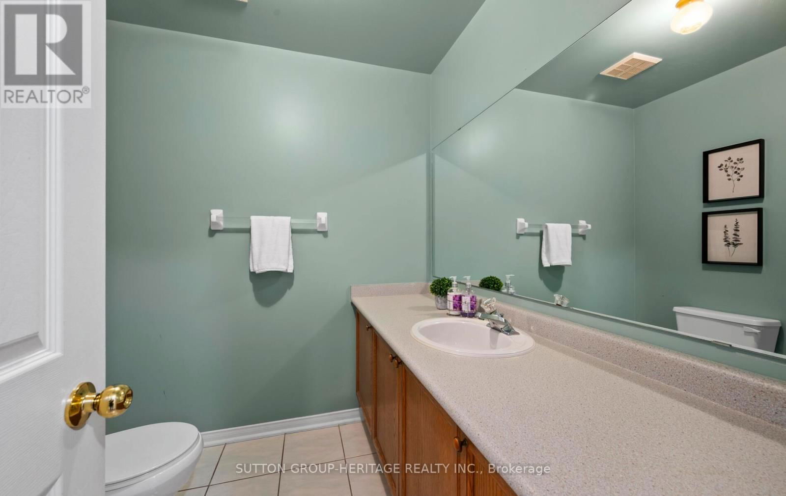 33 SOUTHWELL AVENUE Image 26