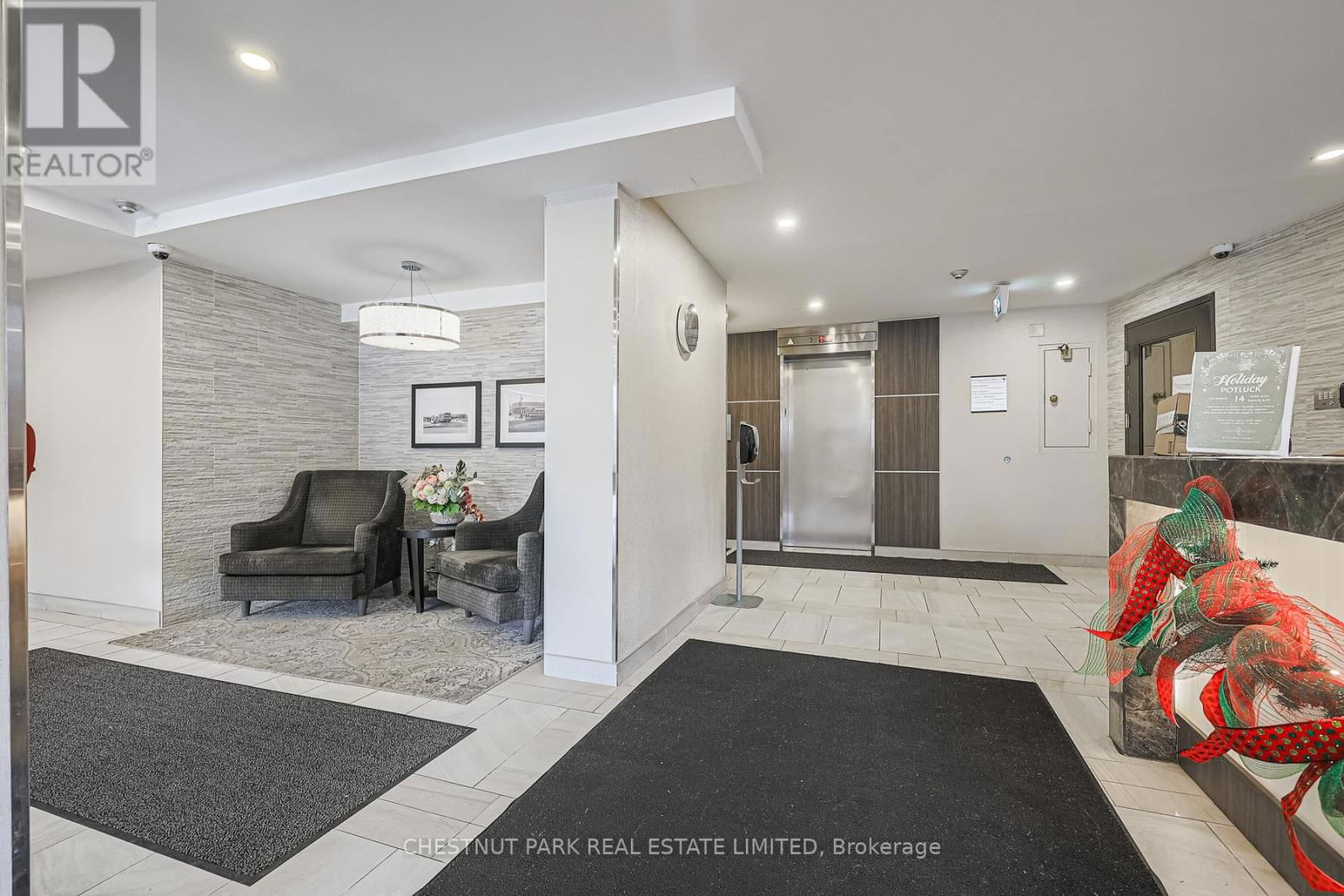 801 - 757 VICTORIA PARK AVENUE Image 5