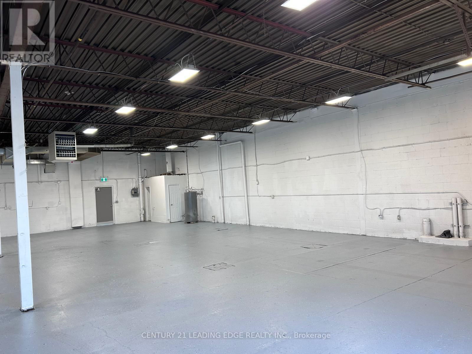 16 & 17 - 1710 MIDLAND AVENUE Image 1