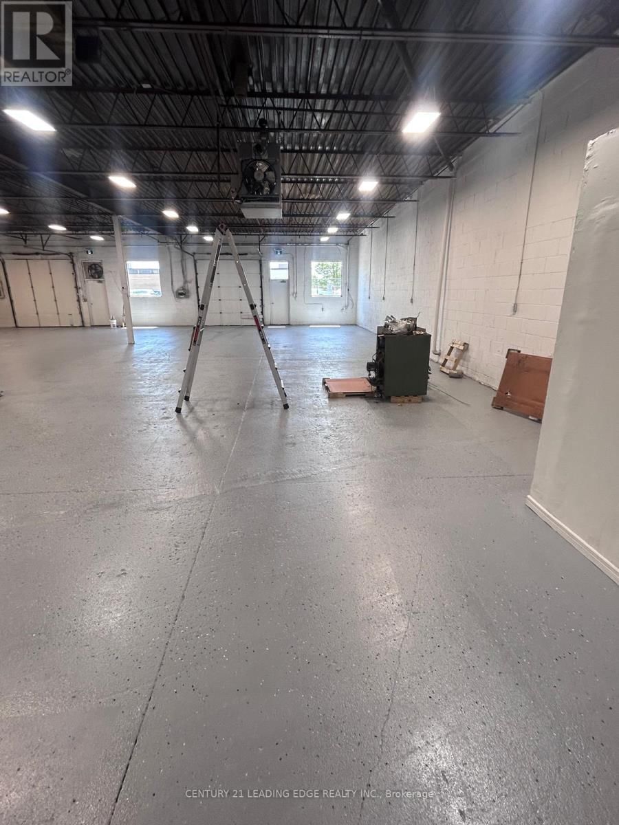 16 & 17 - 1710 MIDLAND AVENUE Image 6