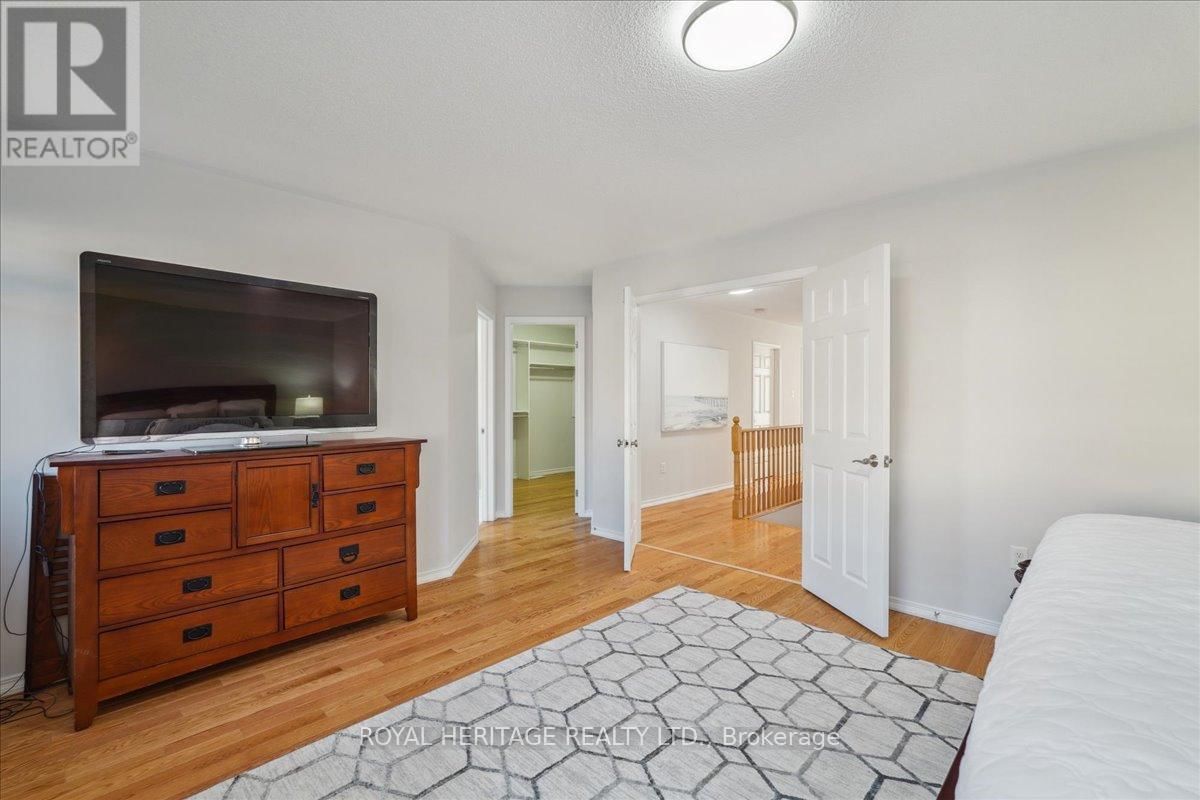 9 GLENEITA STREET Image 24