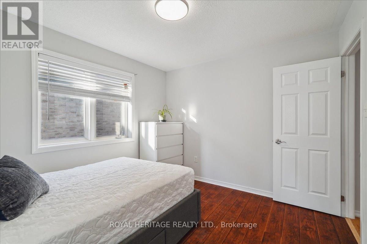 9 GLENEITA STREET Image 28