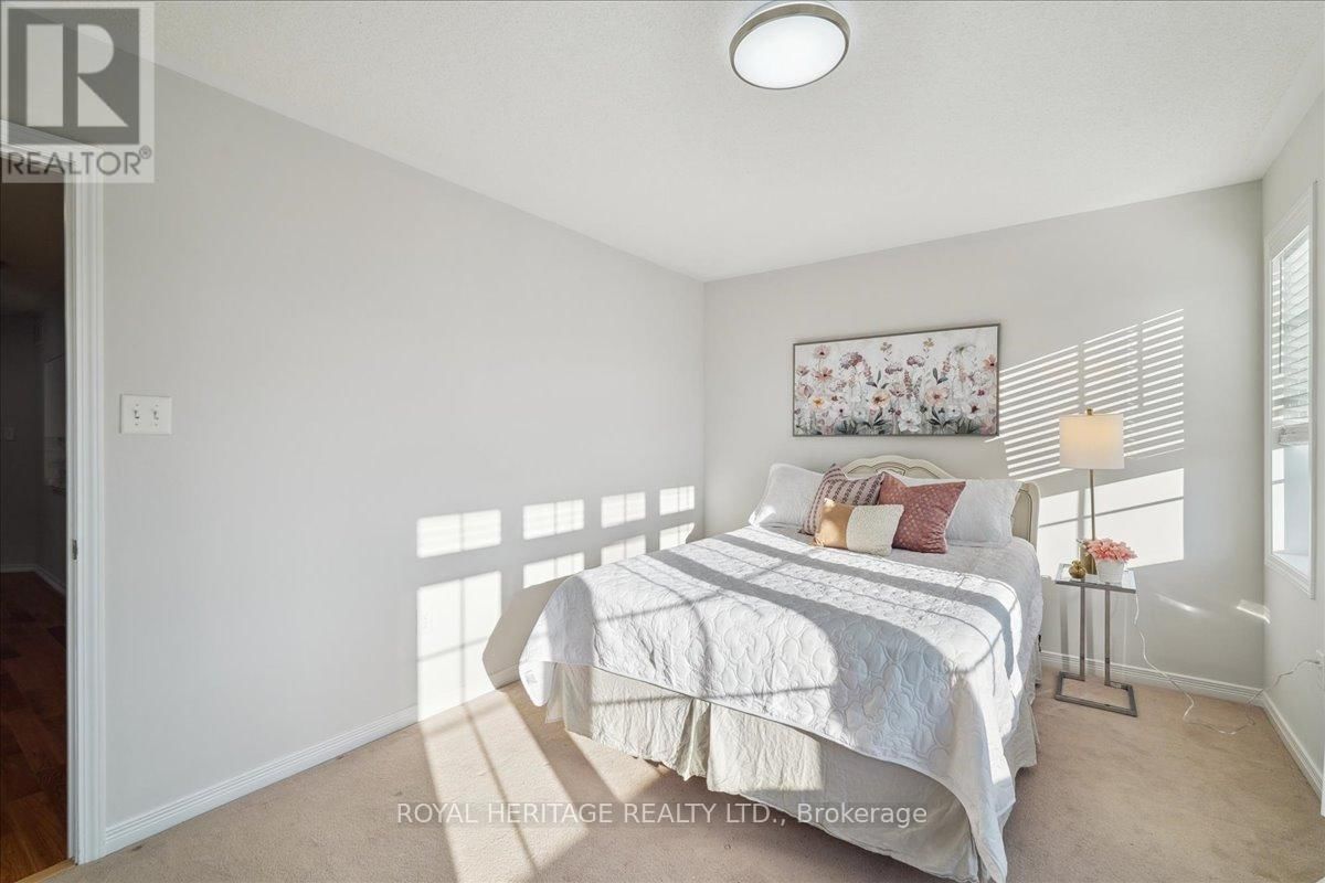 9 GLENEITA STREET Image 33