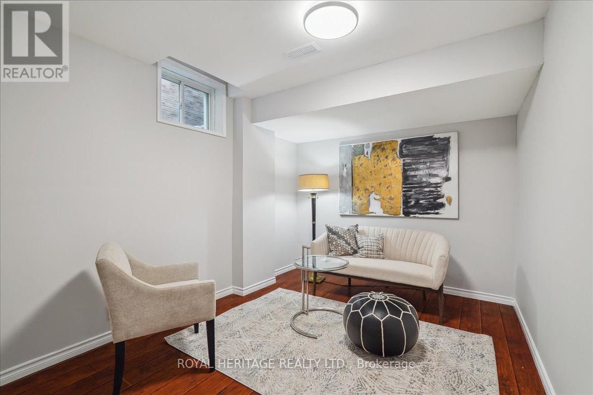 9 GLENEITA STREET Image 37