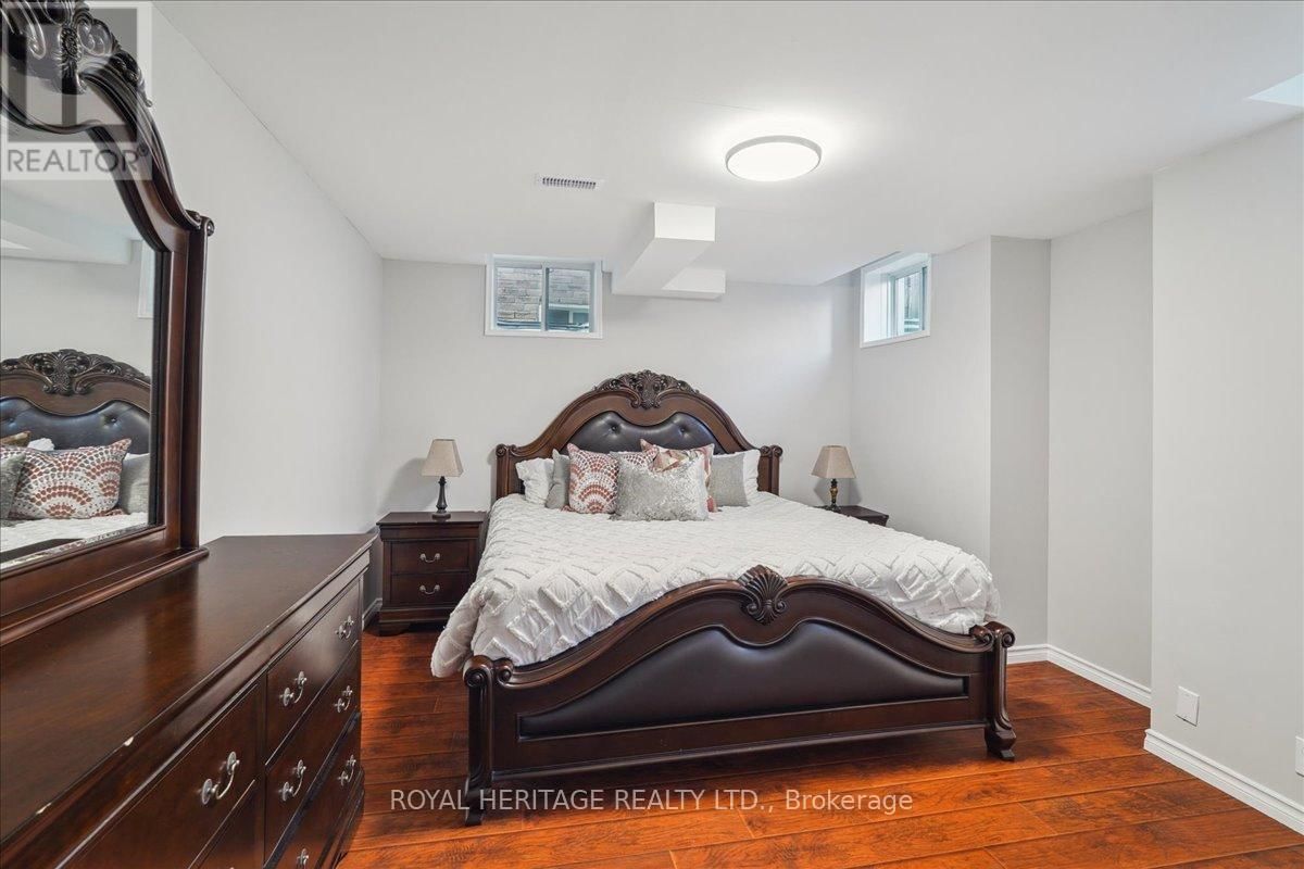9 GLENEITA STREET Image 42