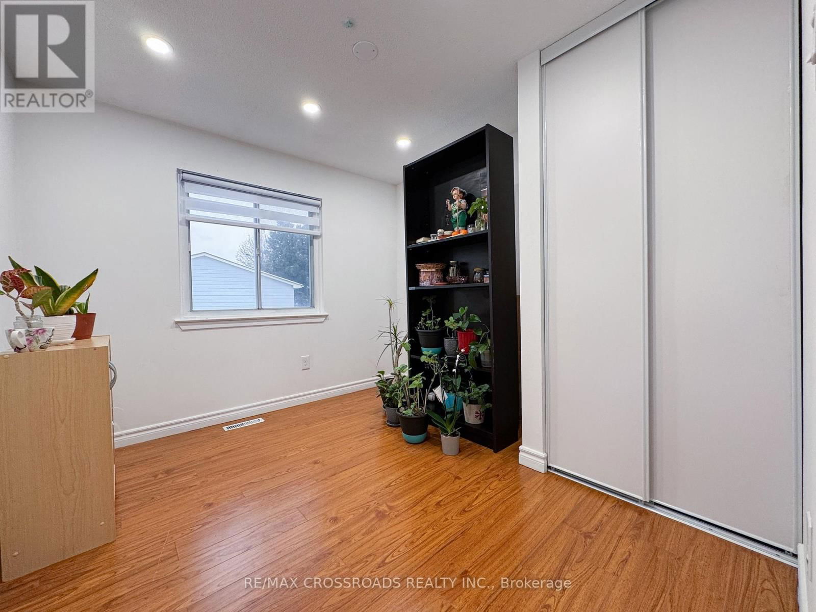 8 - 50 BLACKWELL AVENUE Image 17