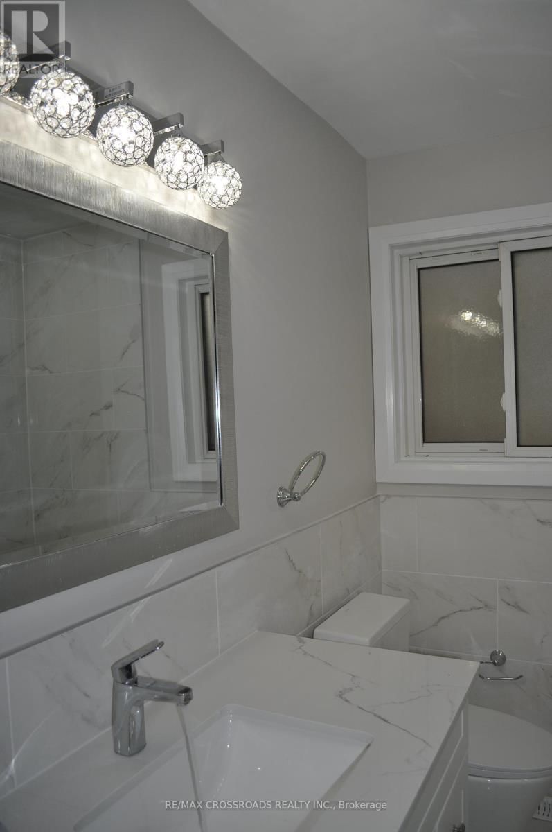 120 HISCOCK(MAIN FLOOR) BOULEVARD Image 33