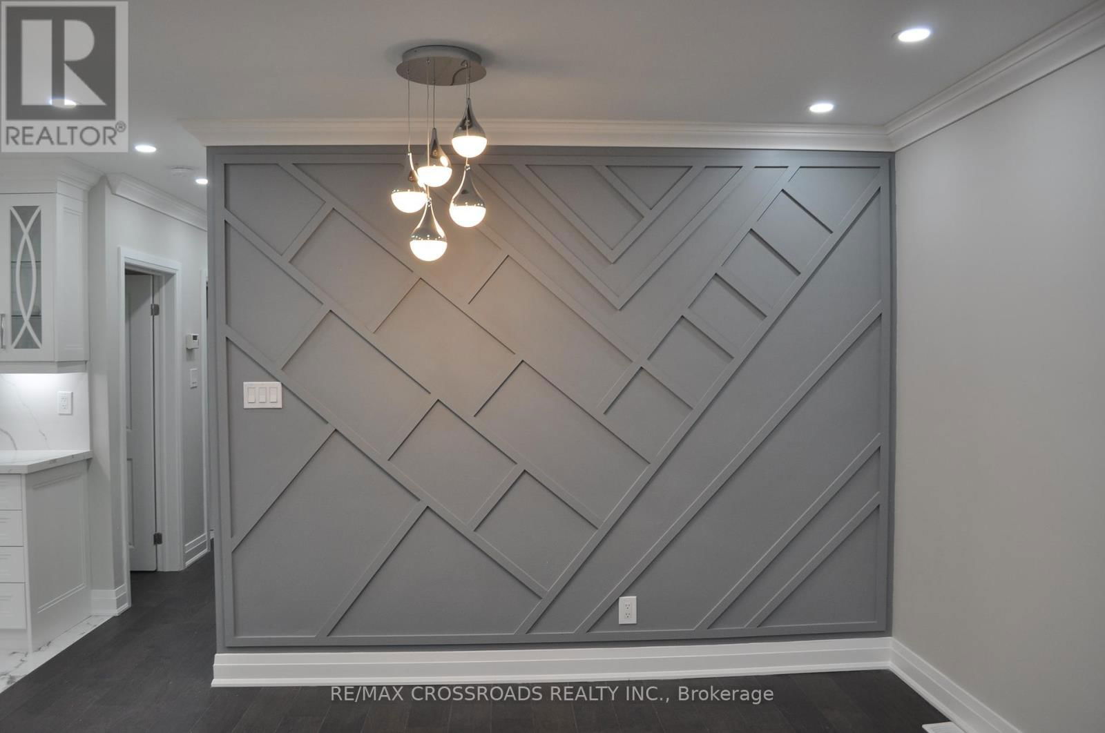 120 HISCOCK(MAIN FLOOR) BOULEVARD Image 7