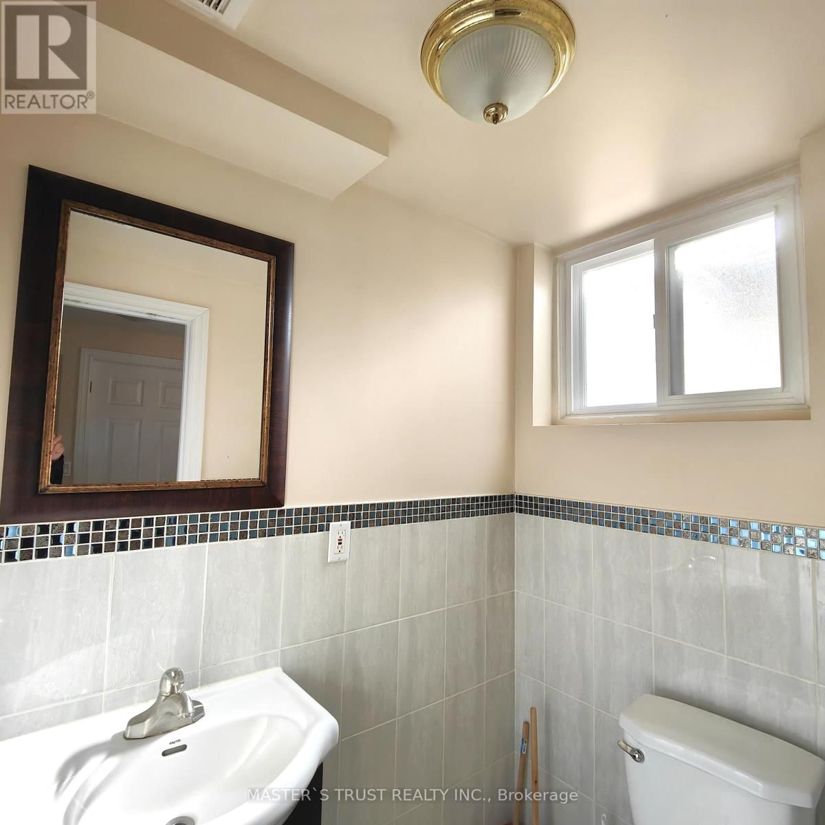 185 SIMPSON AVENUE Image 6