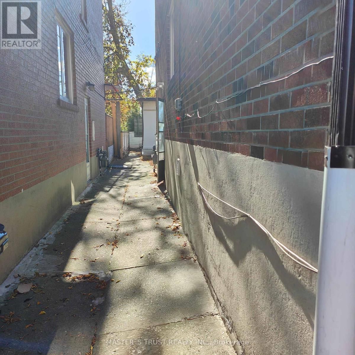 185 SIMPSON AVENUE Image 8