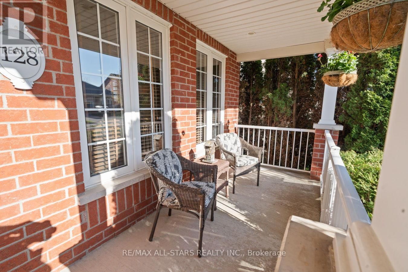 128 EARL CUDDIE BOULEVARD Image 3
