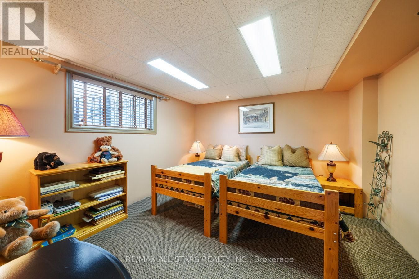 128 EARL CUDDIE BOULEVARD Image 37