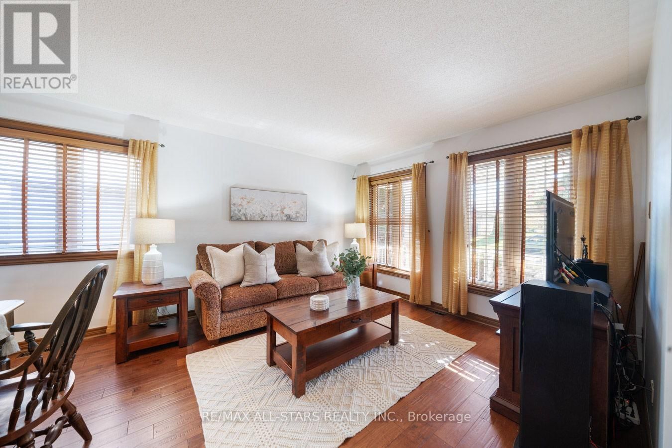 128 EARL CUDDIE BOULEVARD Image 6