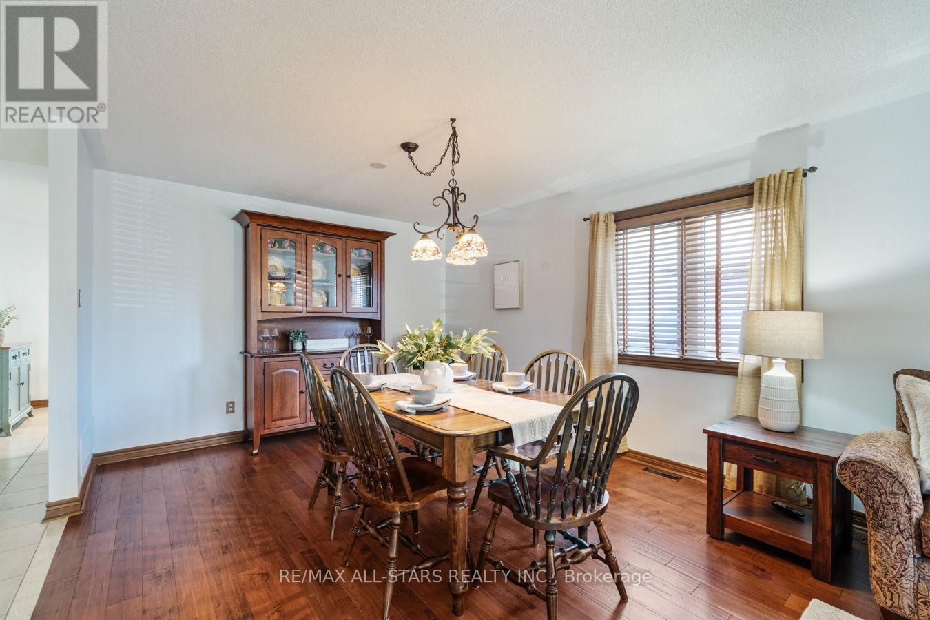 128 EARL CUDDIE BOULEVARD Image 9