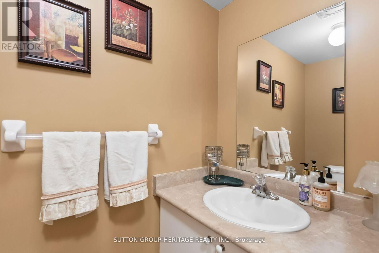 3 ANGIER CRESCENT Image 13