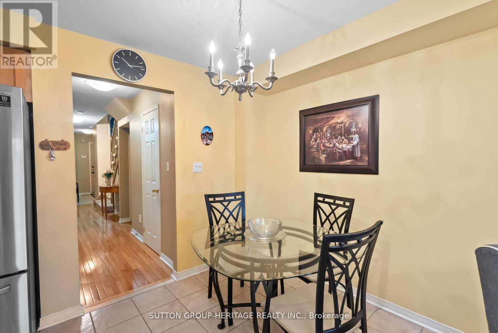 3 ANGIER CRESCENT Image 23
