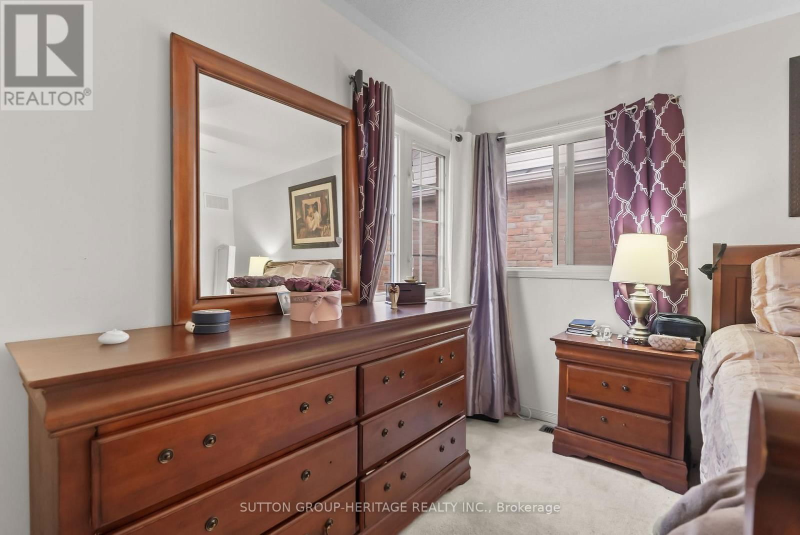 3 ANGIER CRESCENT Image 27