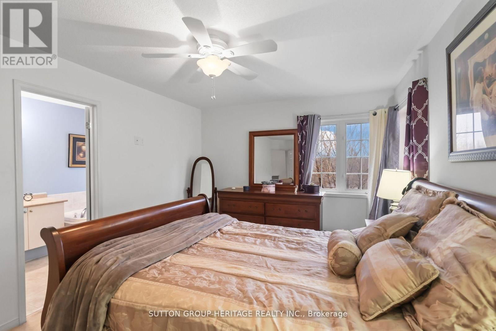 3 ANGIER CRESCENT Image 29