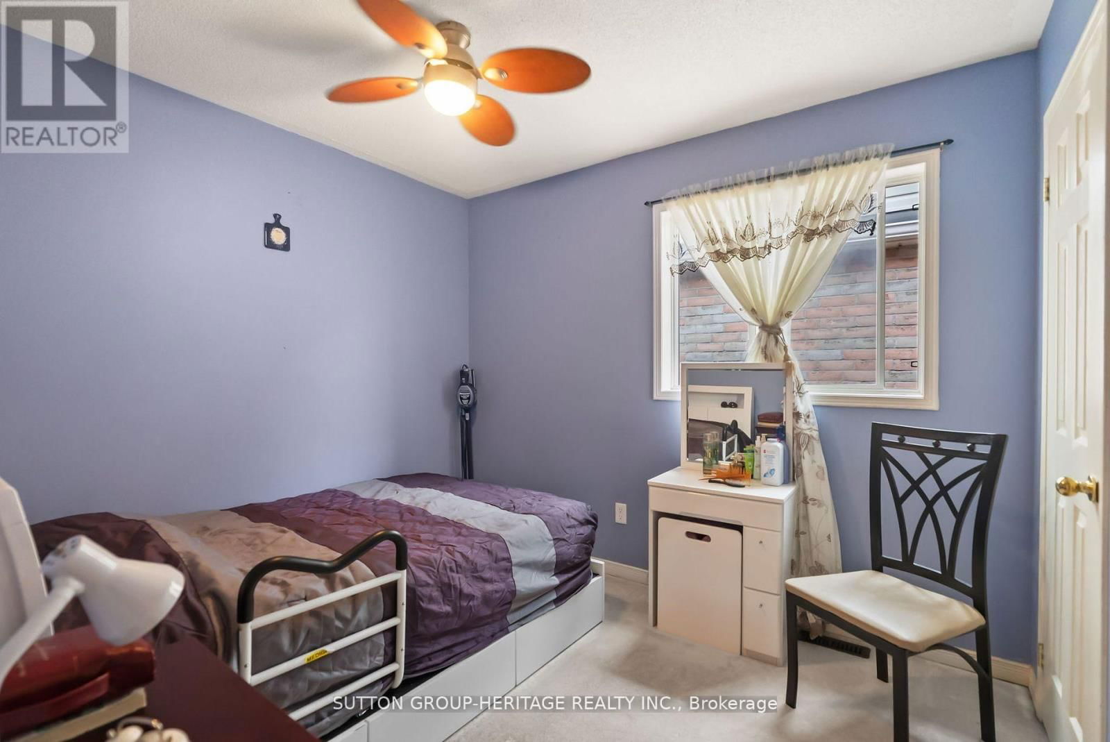 3 ANGIER CRESCENT Image 37