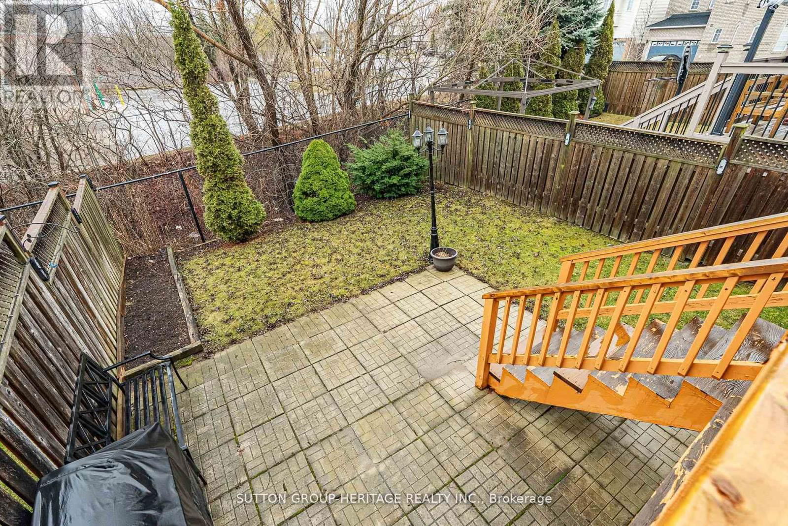 3 ANGIER CRESCENT Image 39