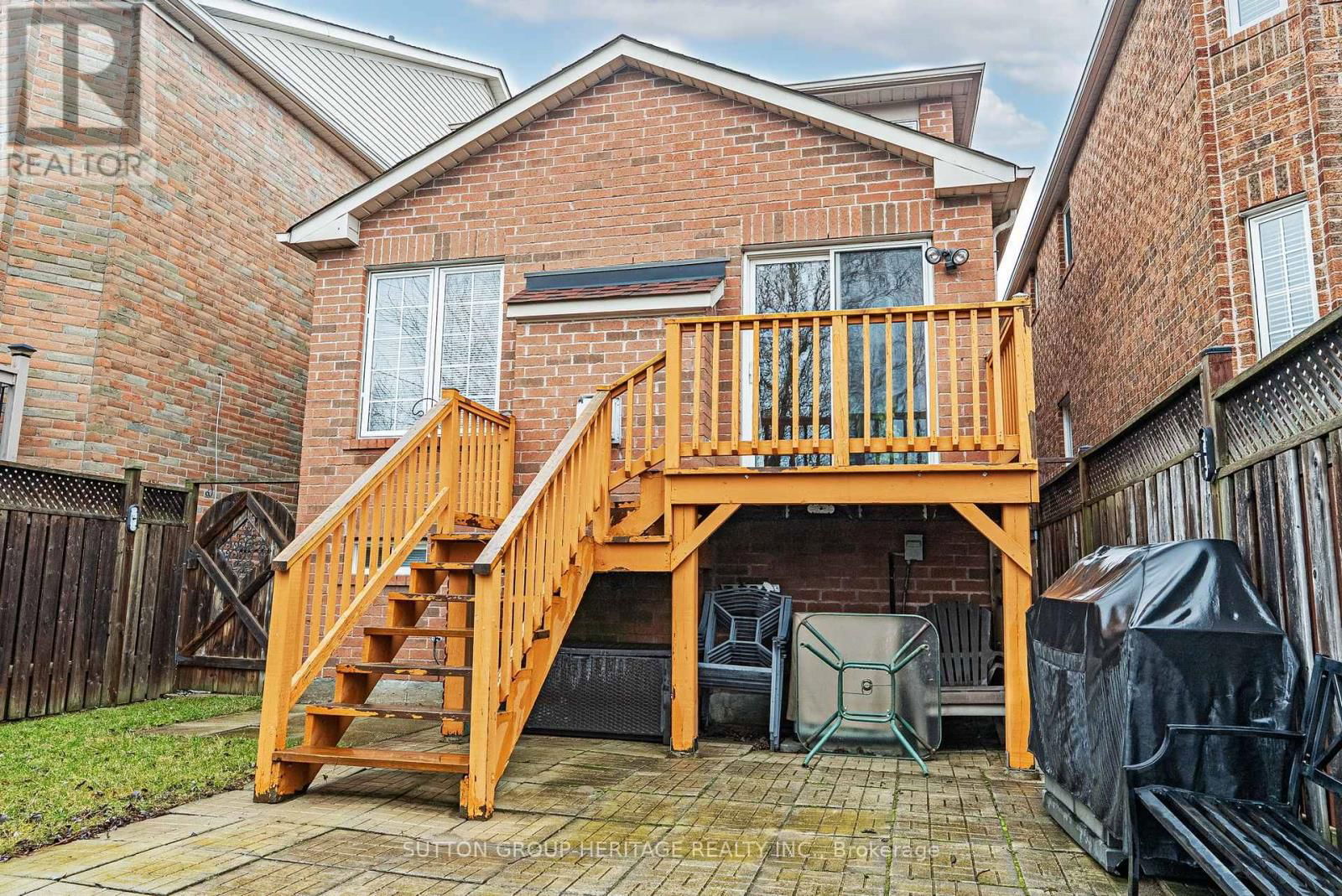 3 ANGIER CRESCENT Image 44