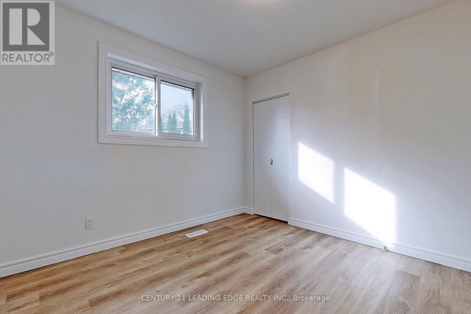 67 RAVINE PARK CRESCENT Image 21