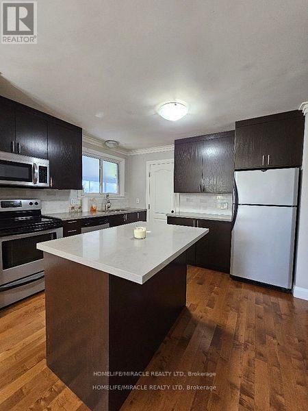 Main - 37 HARLAND CRESCENT Image 11