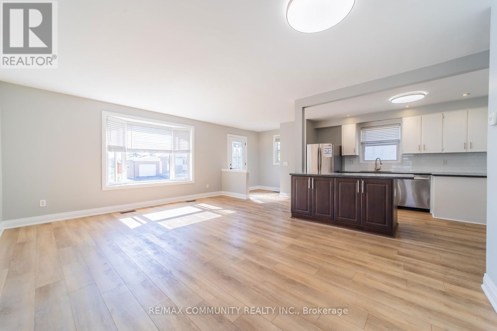 MAIN - 28 BENHUR CRESCENT Image 12