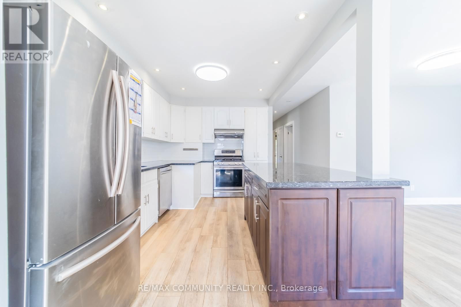 MAIN - 28 BENHUR CRESCENT Image 14