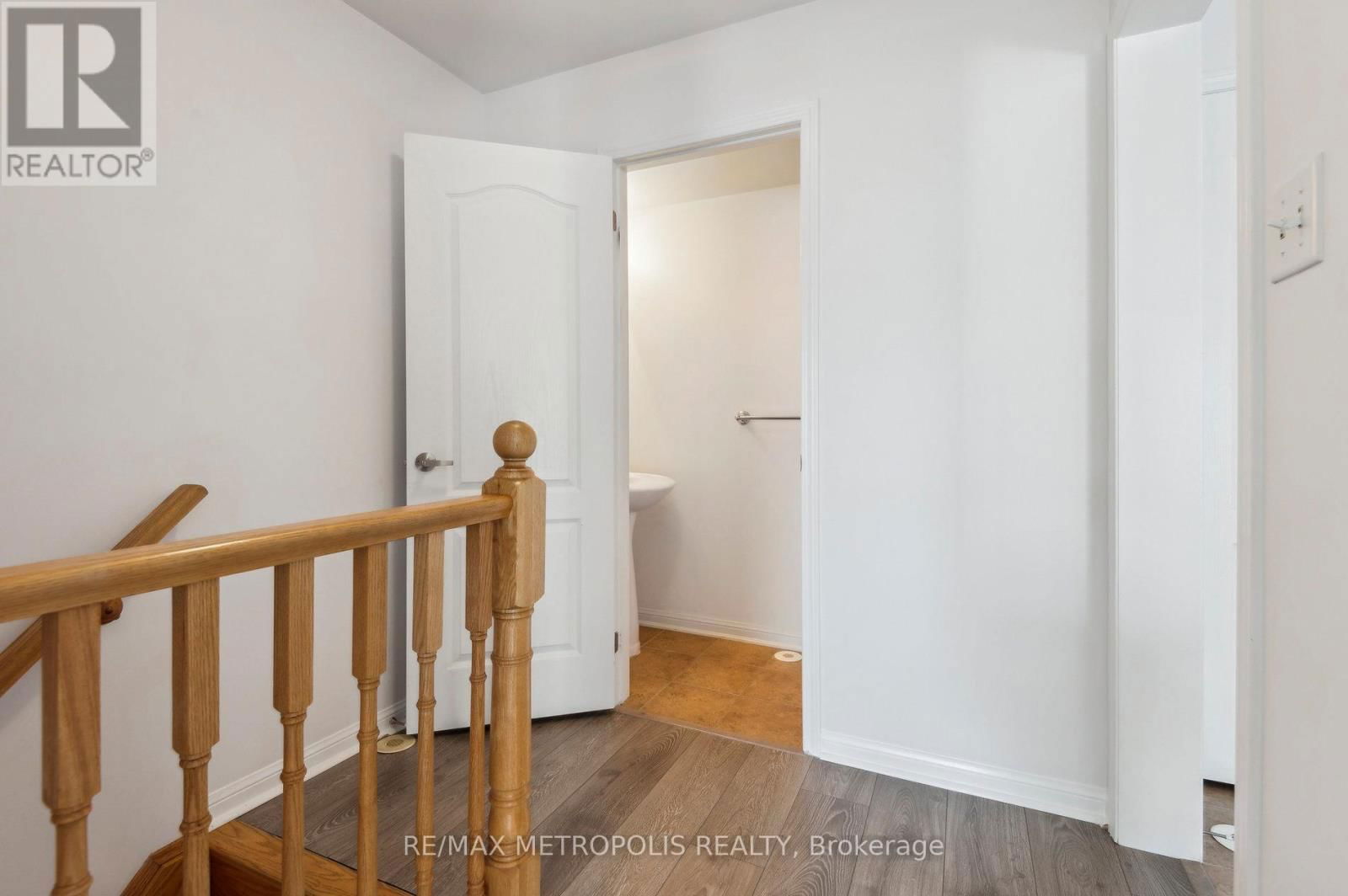 54 HOWE AVENUE Image 10