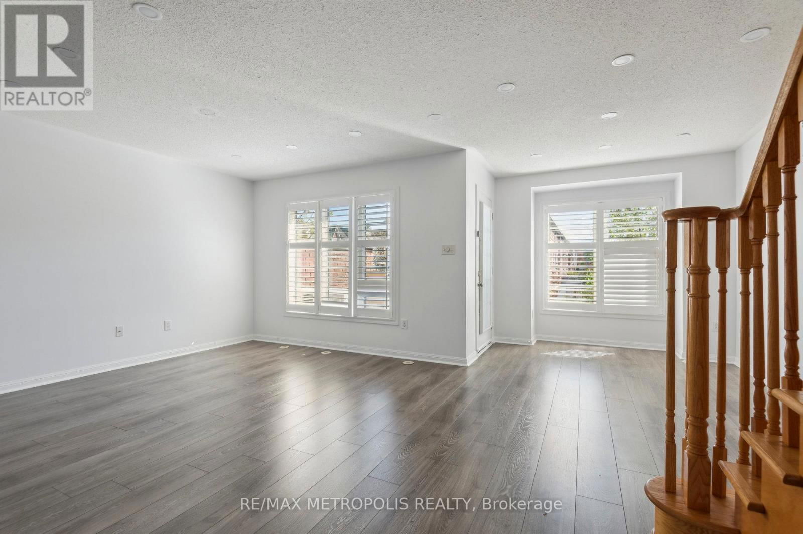 54 HOWE AVENUE Image 17