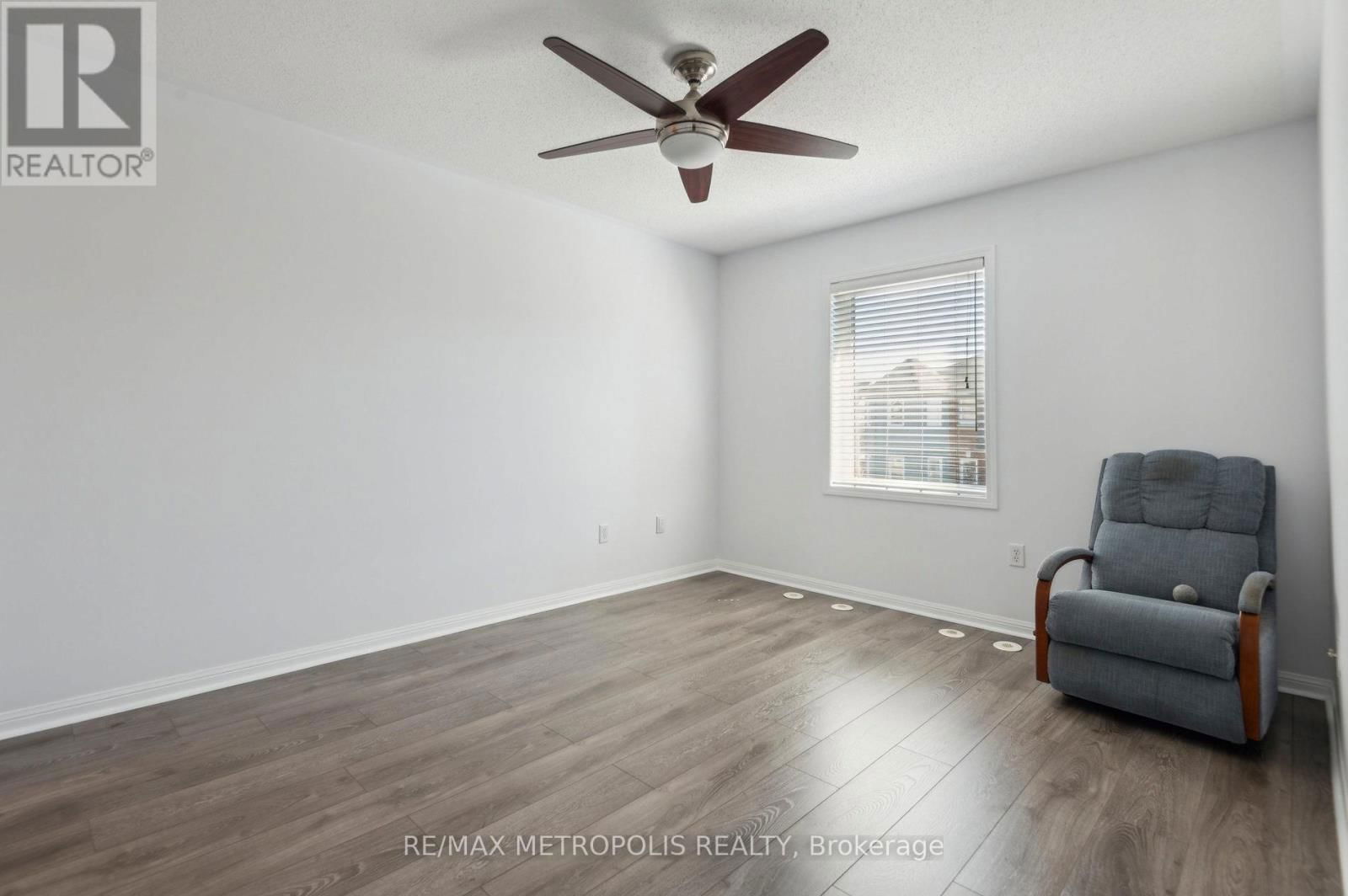 54 HOWE AVENUE Image 29