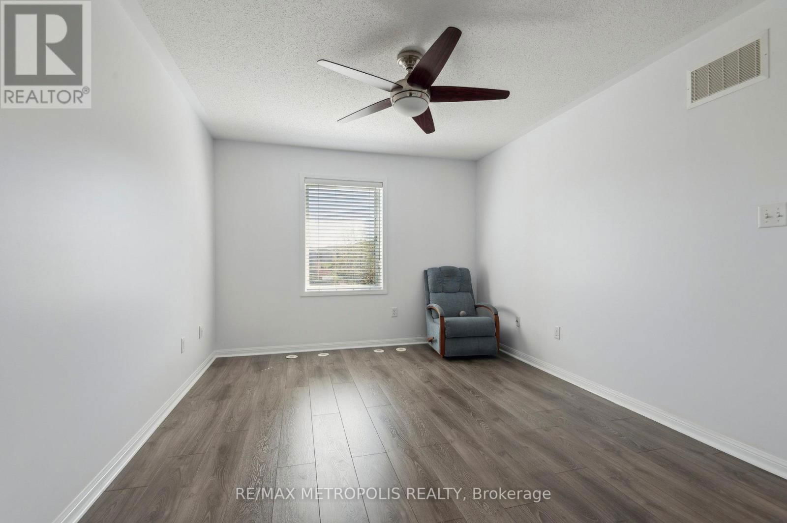 54 HOWE AVENUE Image 30