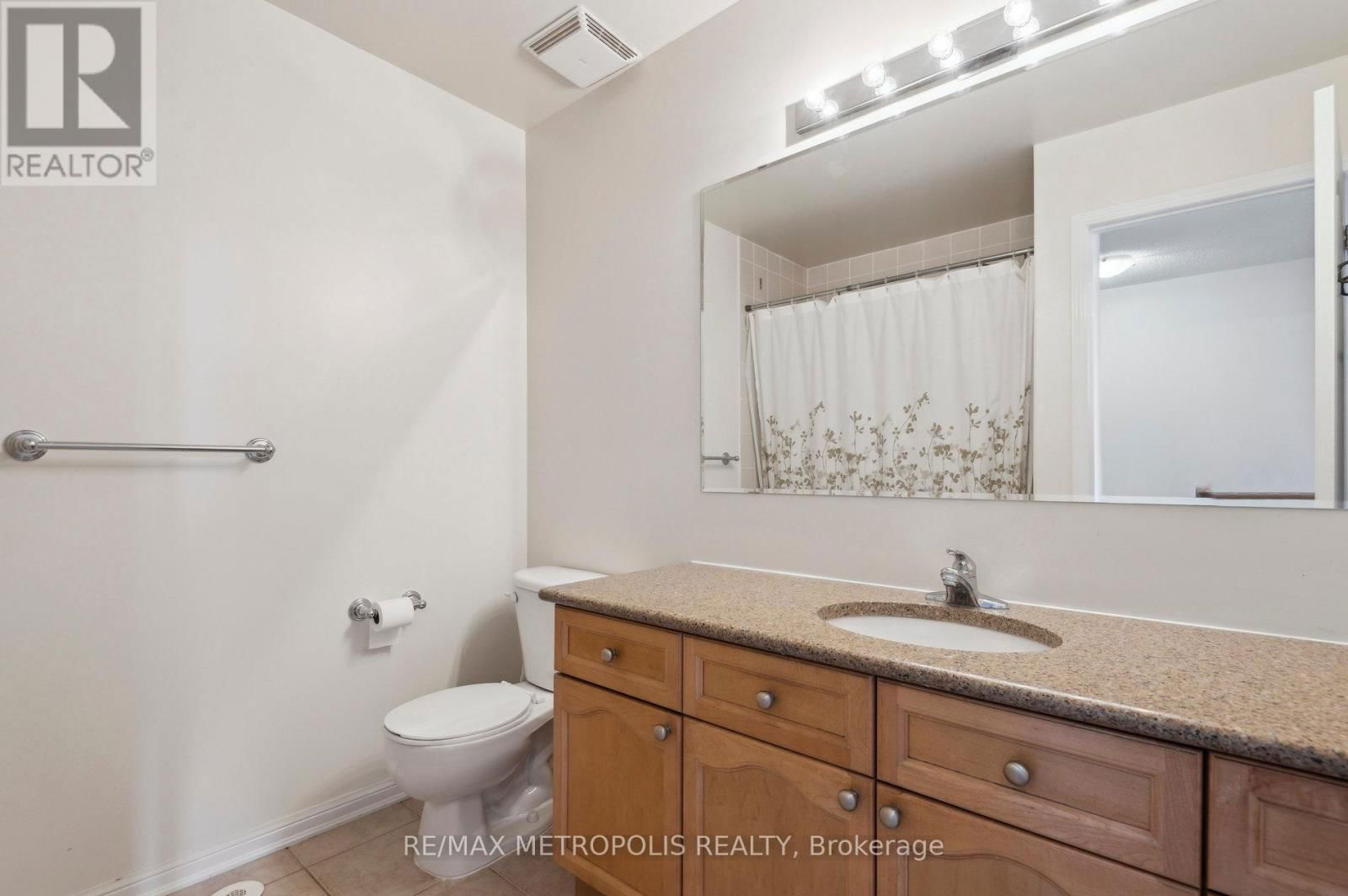 54 HOWE AVENUE Image 33