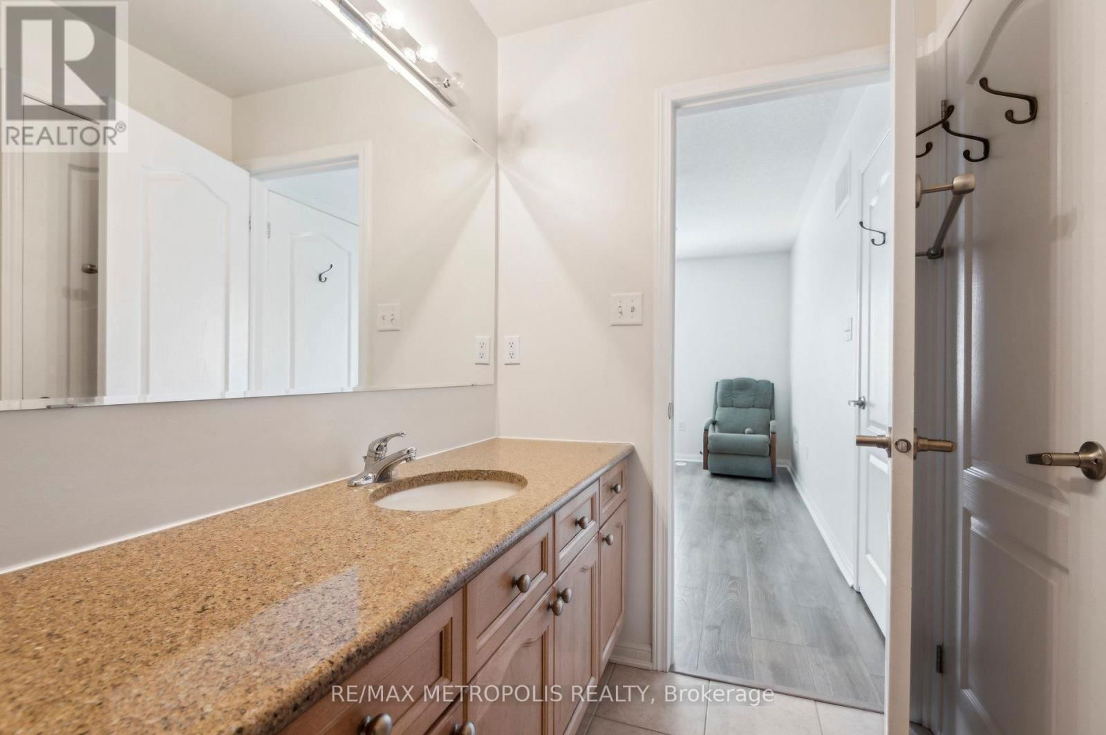 54 HOWE AVENUE Image 35