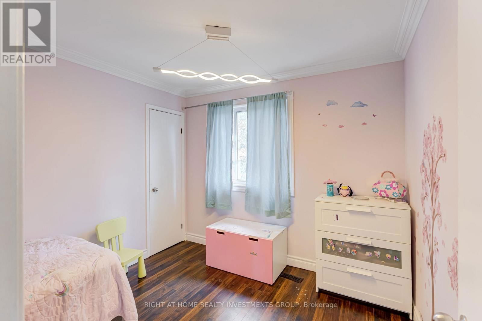 18 GOODFELLOW STREET Image 32