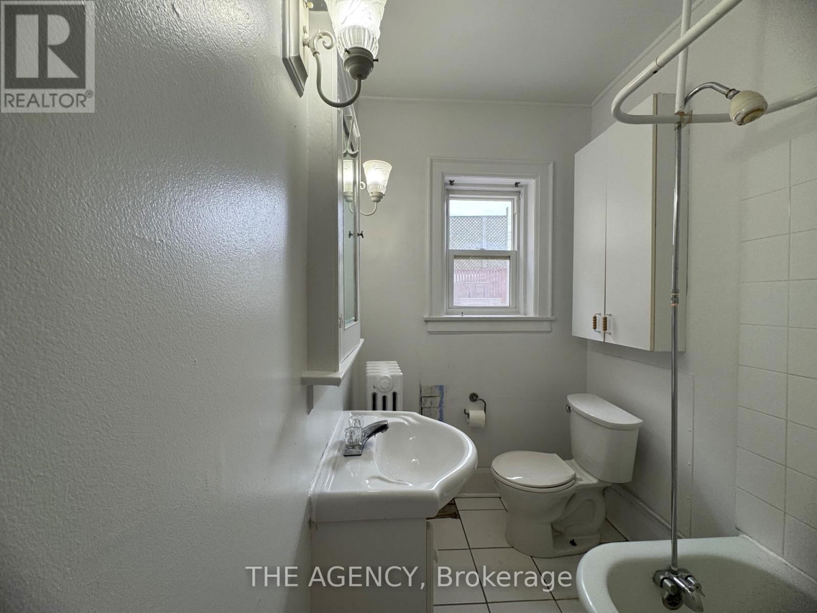 3 - 846 BROADVIEW AVENUE Image 5