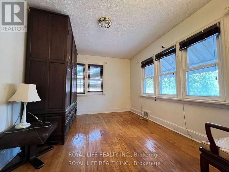 33 AGINCOURT DRIVE Image 8