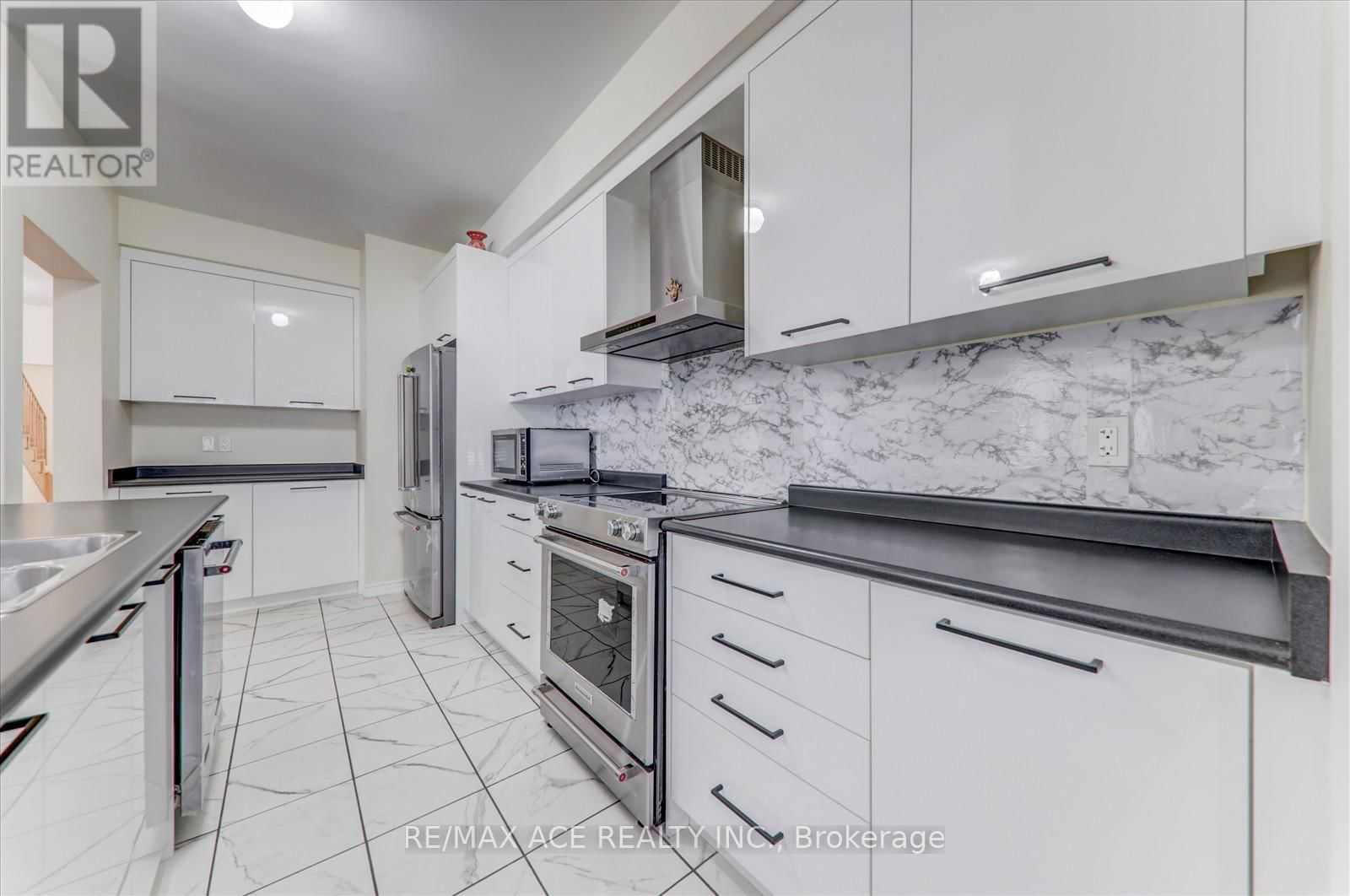 48 CLOSSON DRIVE Image 13