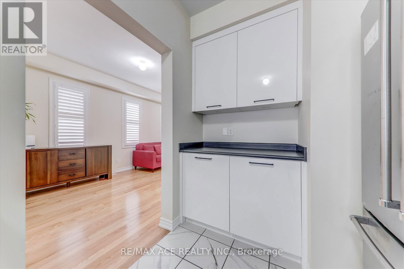 48 CLOSSON DRIVE Image 15