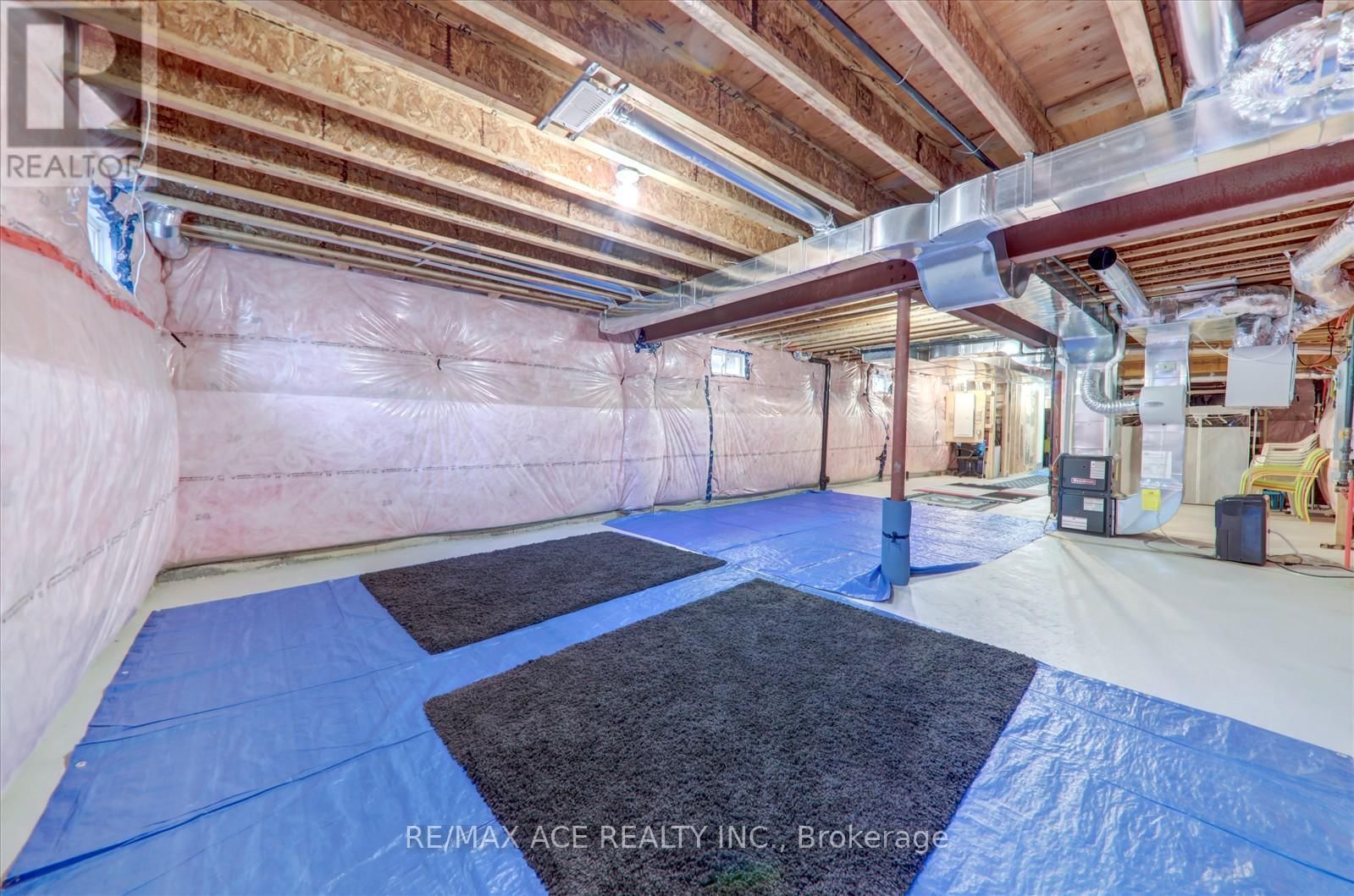 48 CLOSSON DRIVE Image 29