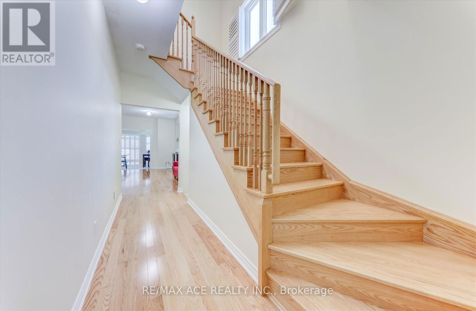 48 CLOSSON DRIVE Image 7