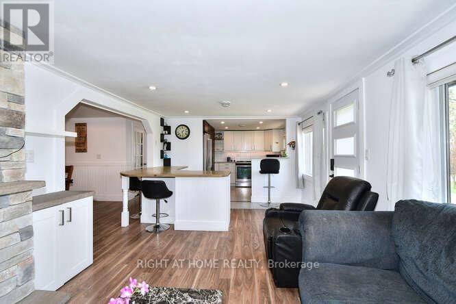 7 BAYVIEW CRESCENT Image 11