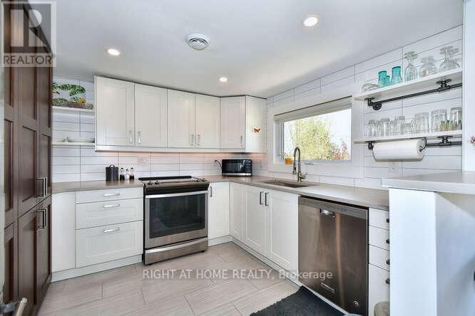 7 BAYVIEW CRESCENT Image 13