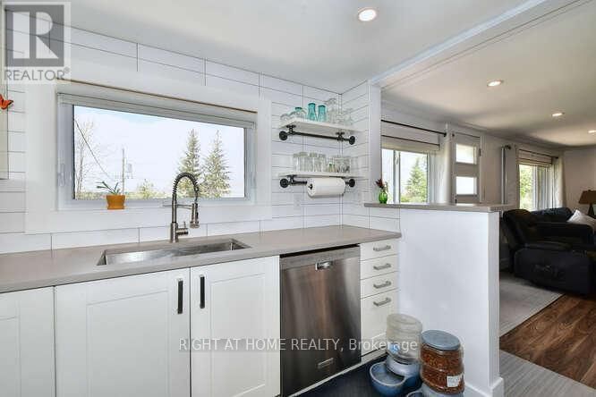 7 BAYVIEW CRESCENT Image 14
