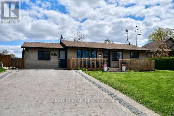 7 BAYVIEW CRESCENT Image 2